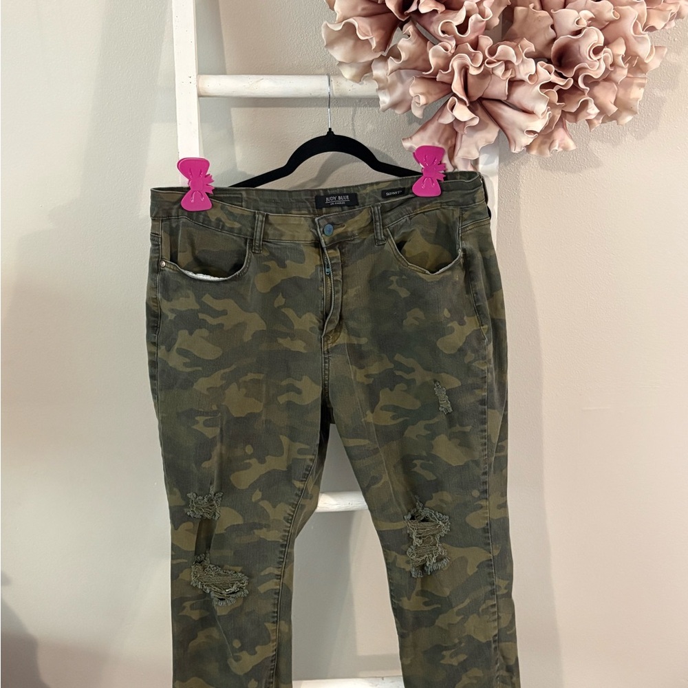 Plus size Judy Blue Camo Distressed Skinny Jeans